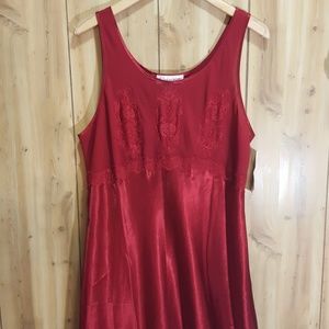 Oscar De La Renta Nightie